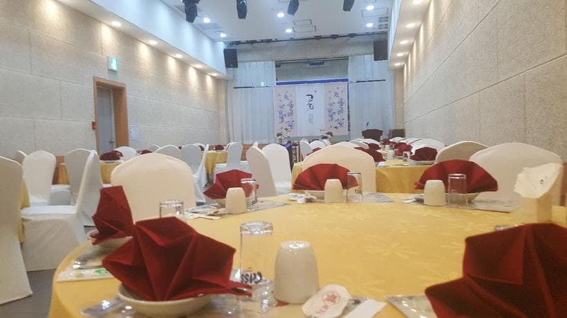 Goryeojung Hanjeongsik