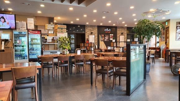 Ihwa Su Traditional Yukgaejang Seodaemun Jeongdong Branch