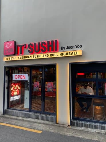 IT' SUSHI