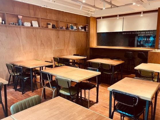 Kkochbabepida Bukchon Eco-Friendly Grocerant