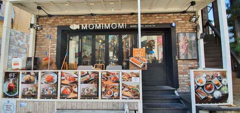 MOMIMOMI