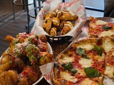 Spill Out . Pizza Bar